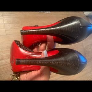 Cristian louboutin heels